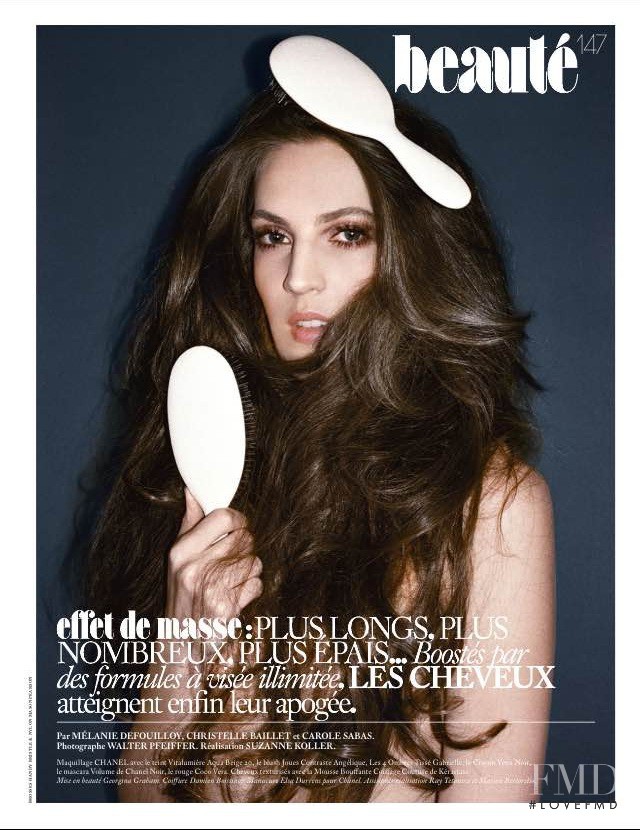 Beauté: Effet De Masse, April 2015