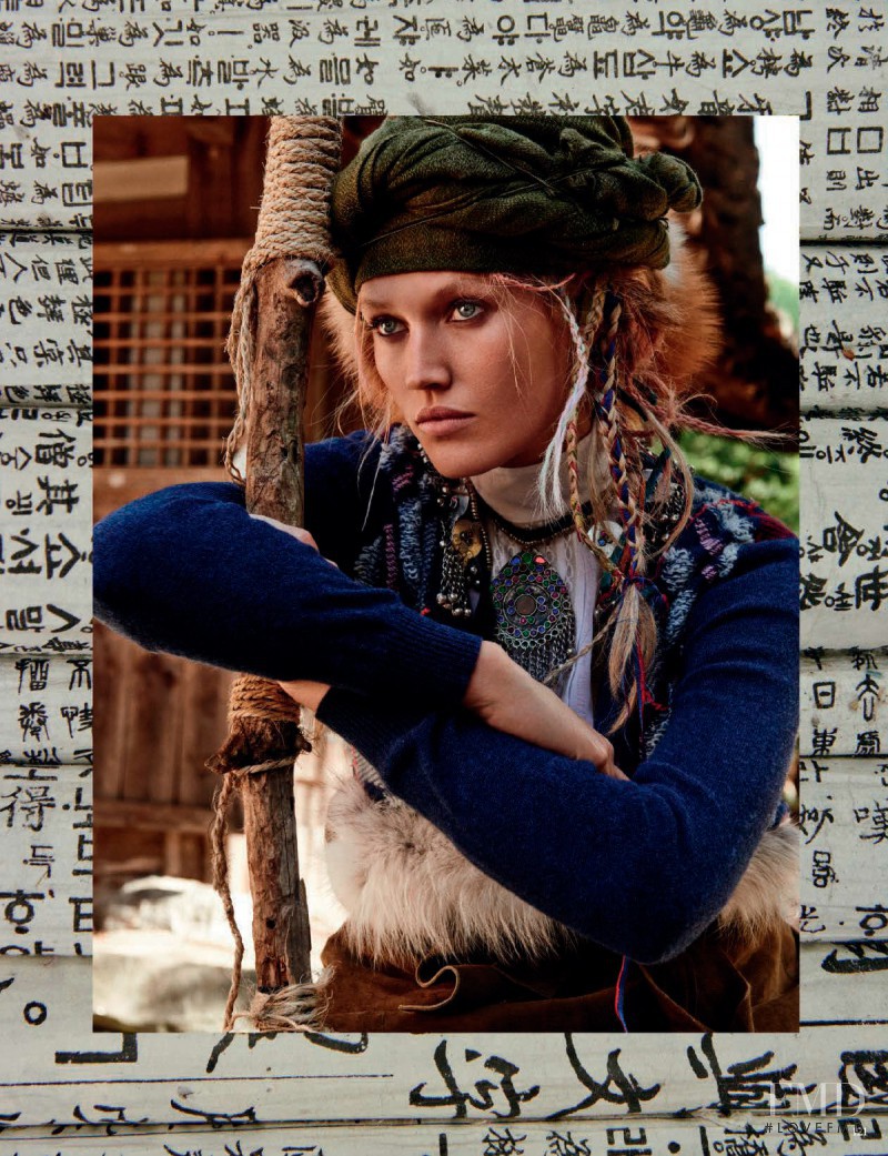 Toni Garrn featured in Südkorea, July 2015