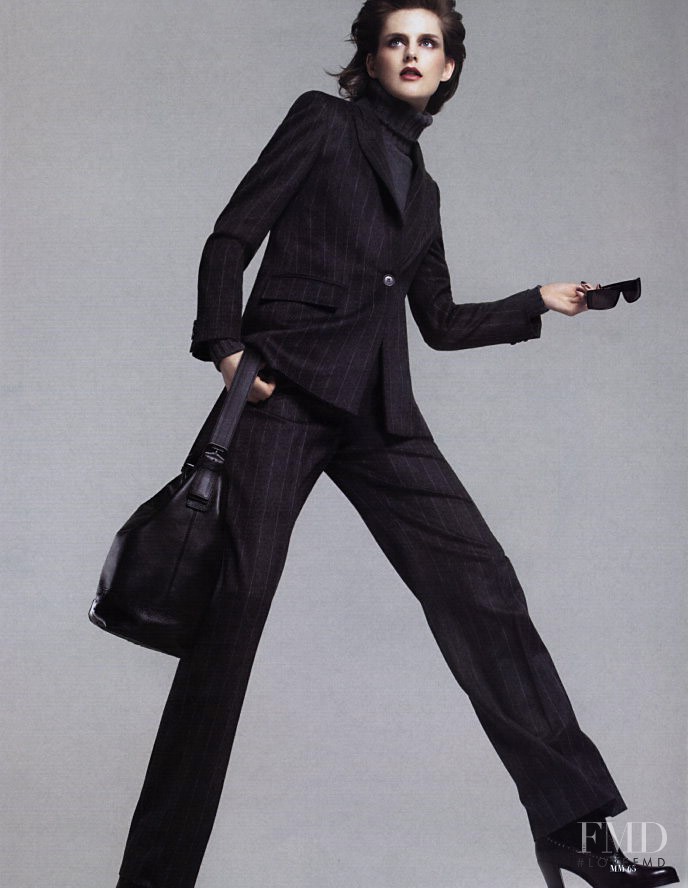 Stella Tennant featured in Today\'s Chic, September 2002