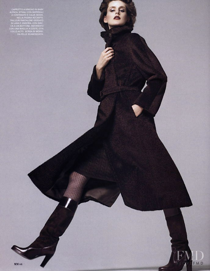 Stella Tennant featured in Today\'s Chic, September 2002