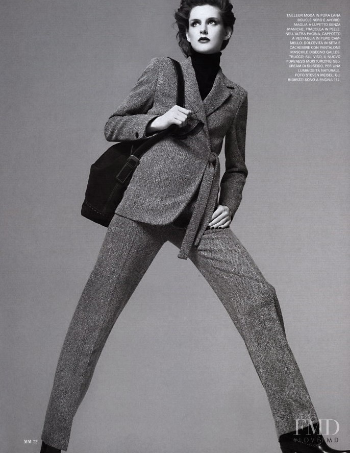 Stella Tennant featured in Today\'s Chic, September 2002