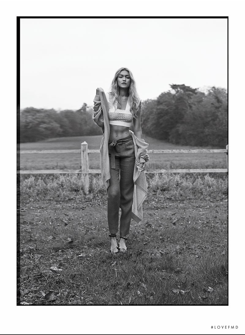 Gigi Hadid featured in Un Rayo De Luz, April 2015