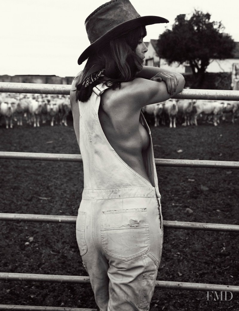 Jenna Pietersen featured in Go West Girl, July 2015