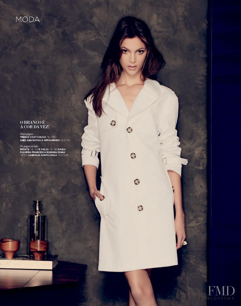 Aline Zanella featured in Prévia de Verão, September 2011