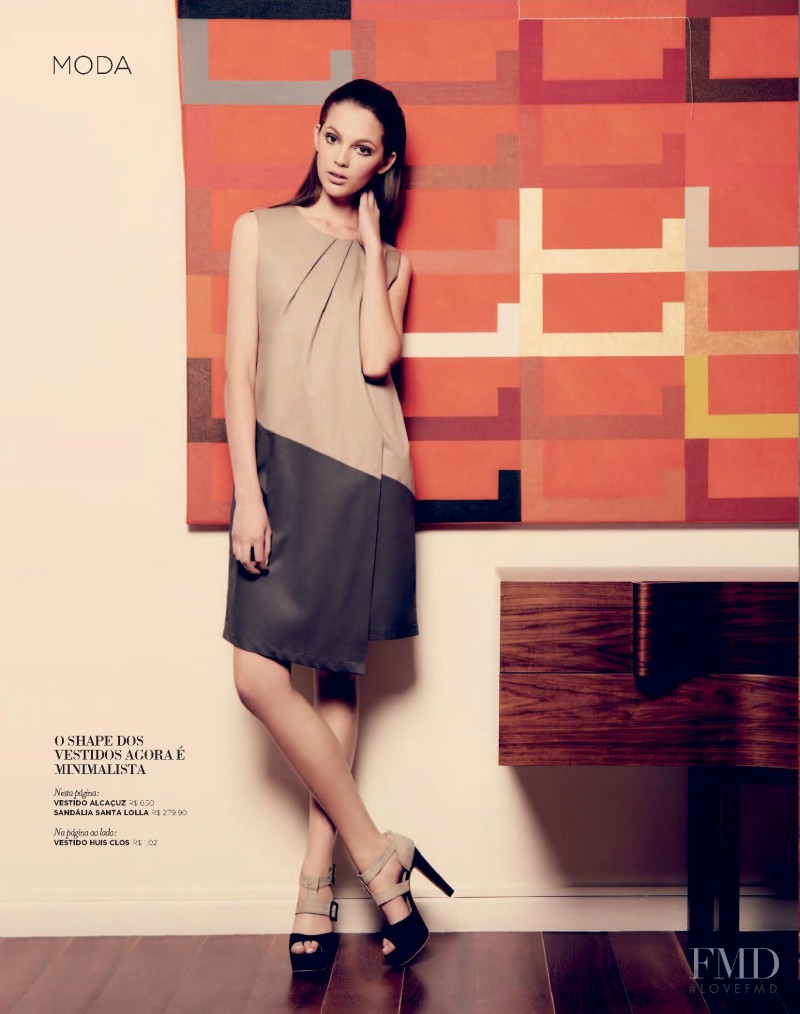 Aline Zanella featured in Prévia de Verão, September 2011