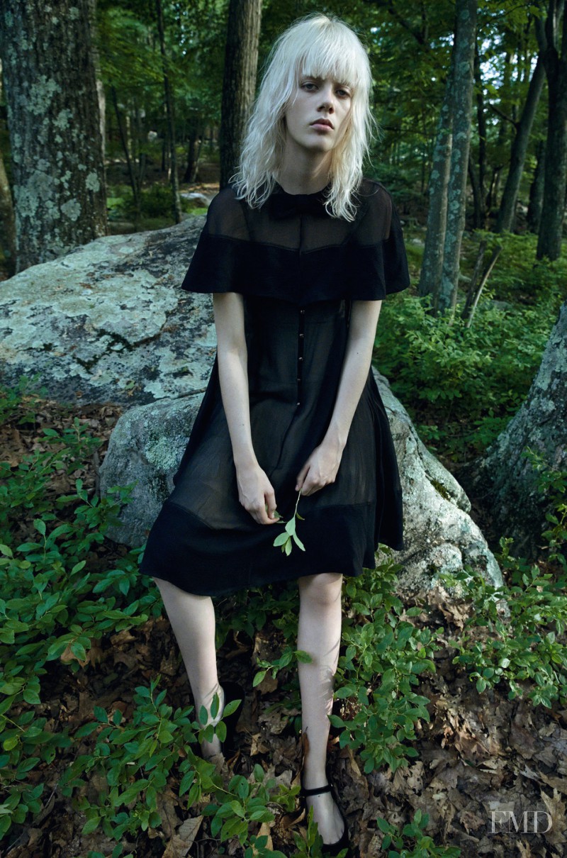 Marjan Jonkman featured in Dans la Forêt, August 2015