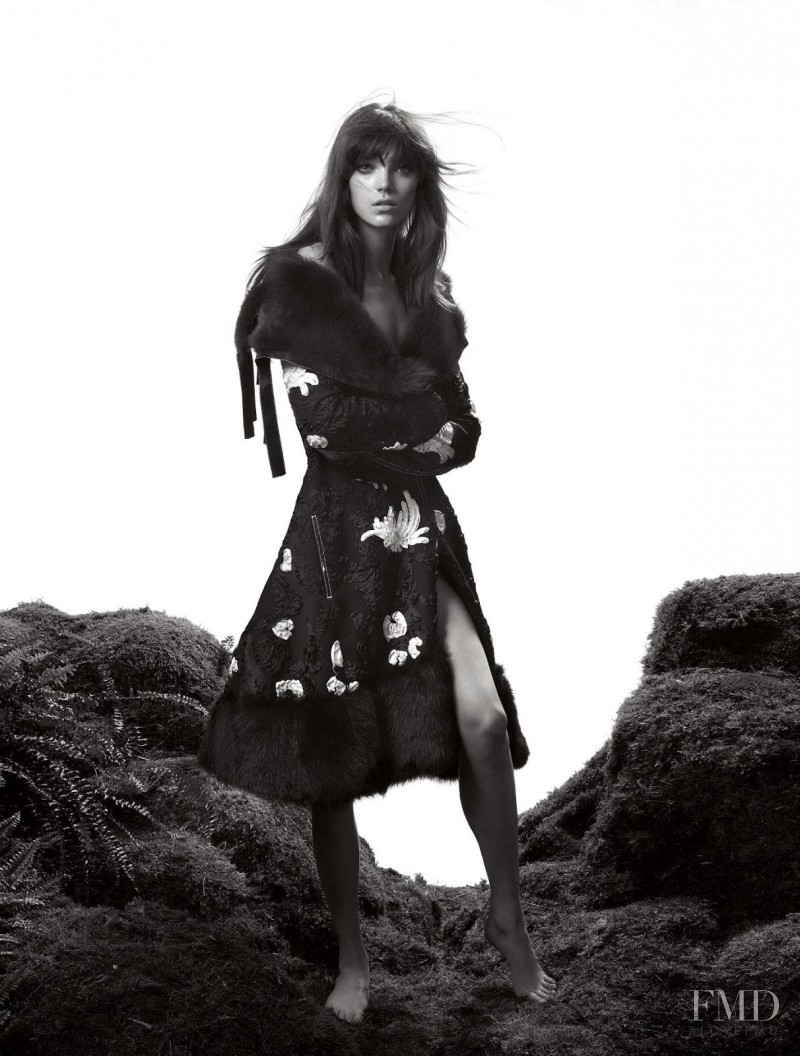 Jenna Earle featured in Végétal, August 2015