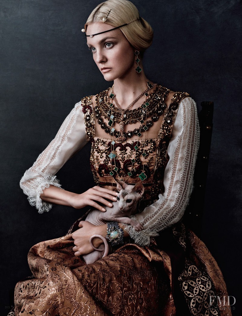 Caroline Trentini featured in Caroline\'s Symphony, October 2015