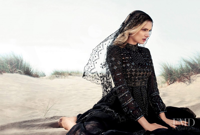 Lily Donaldson featured in She\'s Like The Wind, October 2015