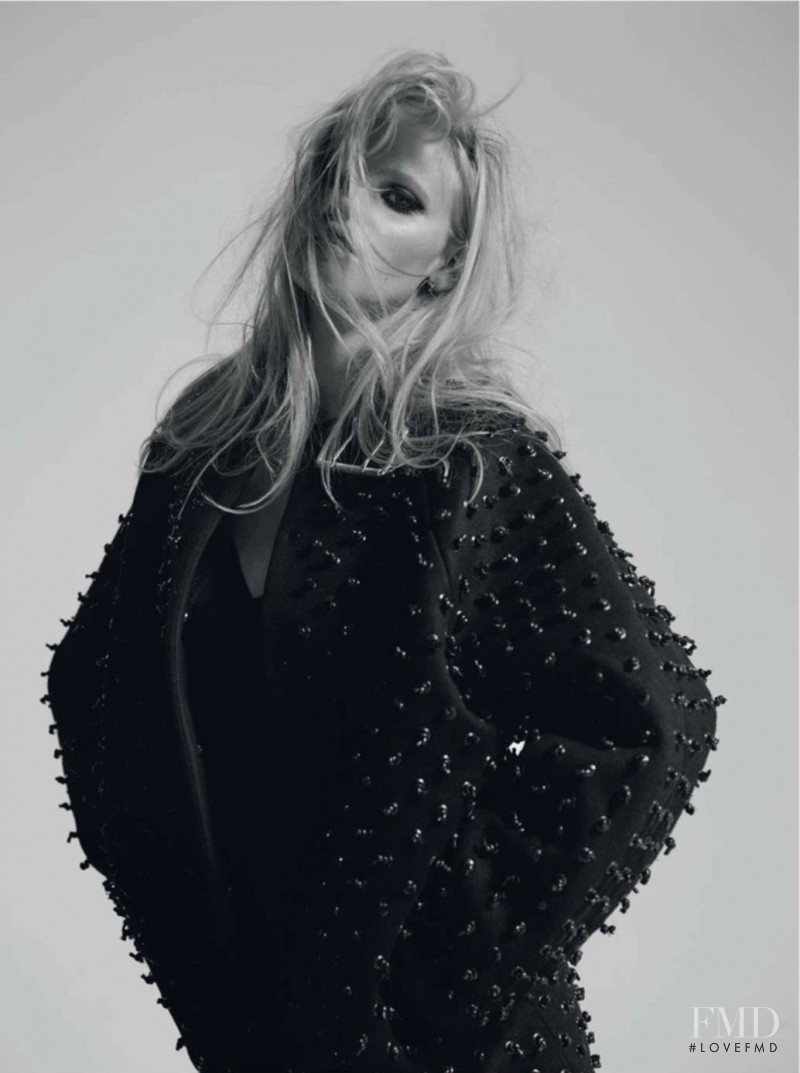 Lara Stone featured in Lara Stone, September 2015