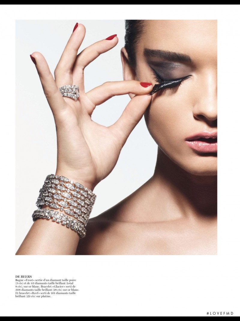 Crystal Renn featured in Close-Up, October 2013