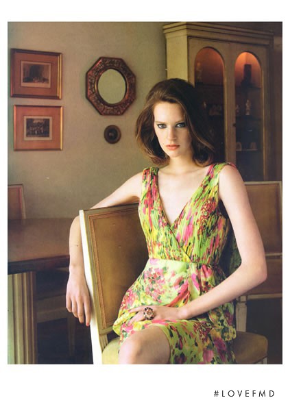 Carla Gebhart featured in Verano del 72, November 2011