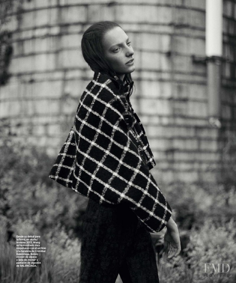 Zlata Semenko featured in Un Adios Sorprendente, September 2015