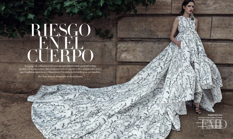 Zlata Mangafic featured in Riesgo En El Cuerpo, September 2015