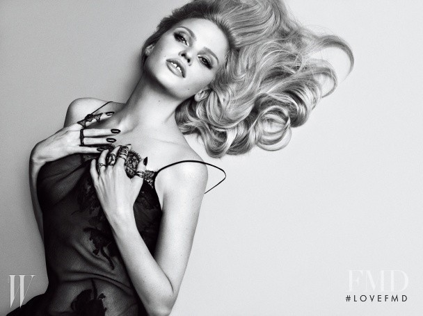 Lara Stone featured in The Ultimate Woman, September 2015