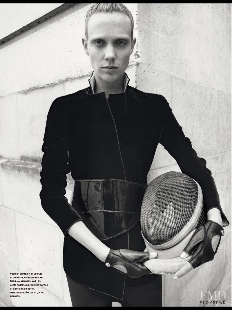 Annely Bouma featured in L\'ecuyere, October 2015