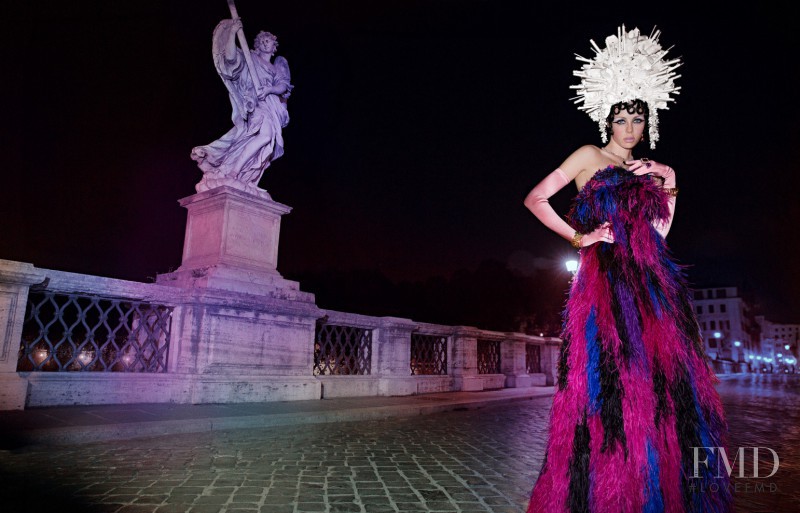 Edie Campbell featured in When in Rome, October 2015