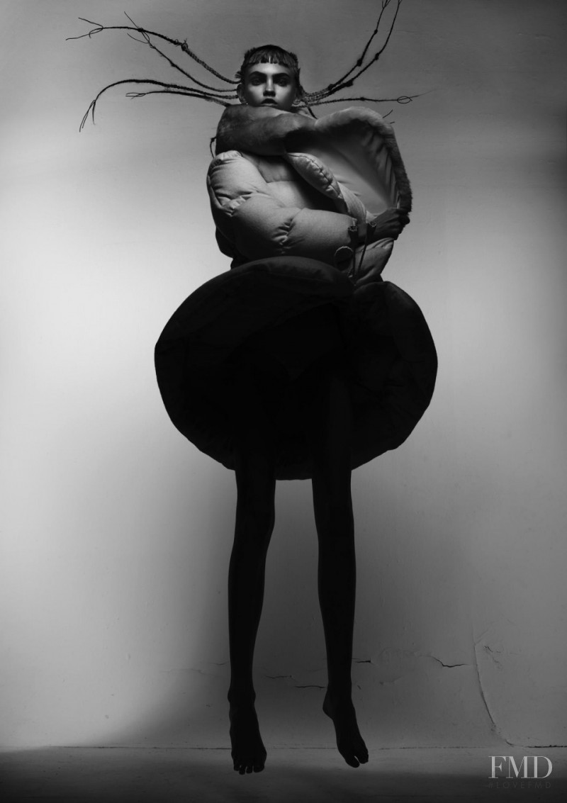 Molly Bair featured in Amor, September 2015