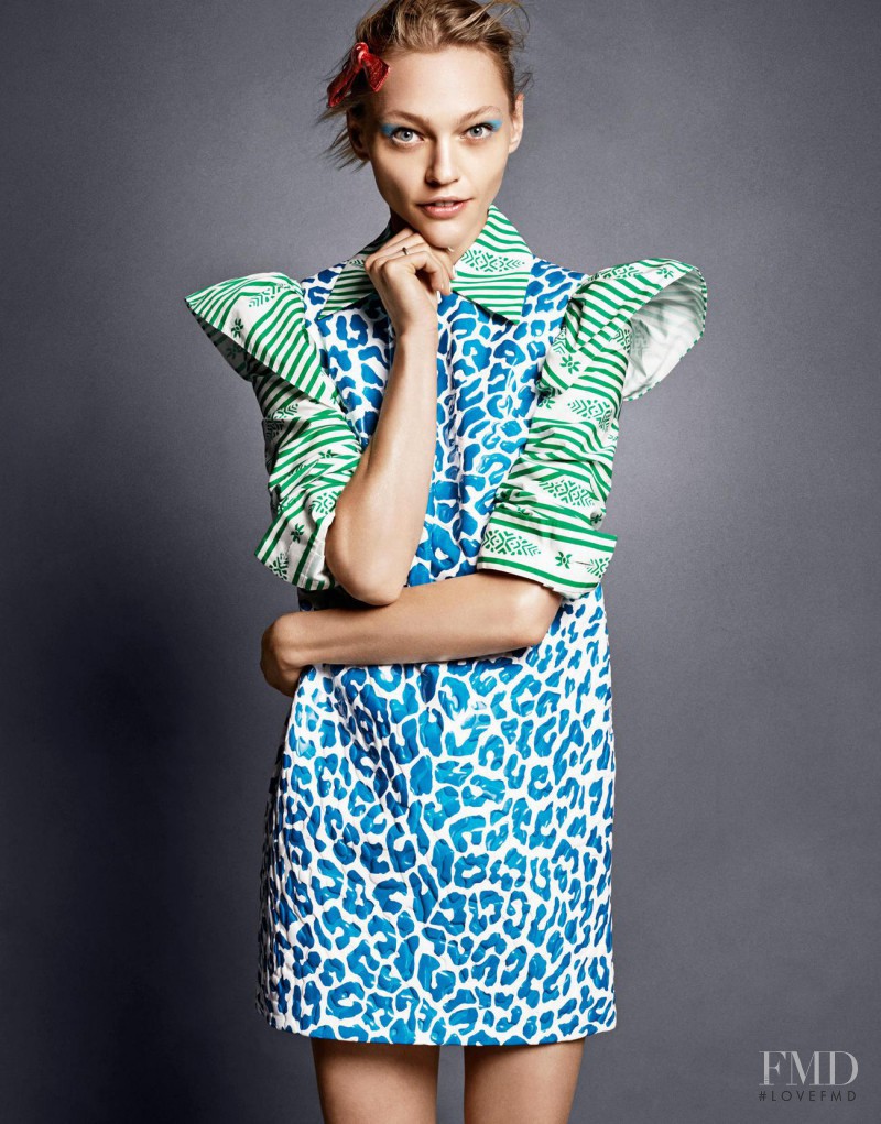 Sasha Pivovarova featured in Sasha Pivovarova, September 2015