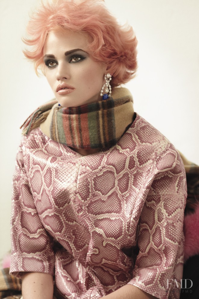 Lara Stone featured in Big Girls Need Big Diamonds, September 2011