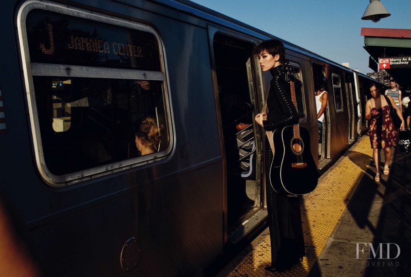 Fei Fei Sun featured in Fei Fei Sun, Sasha Luss & Vanessa Moody, October 2015