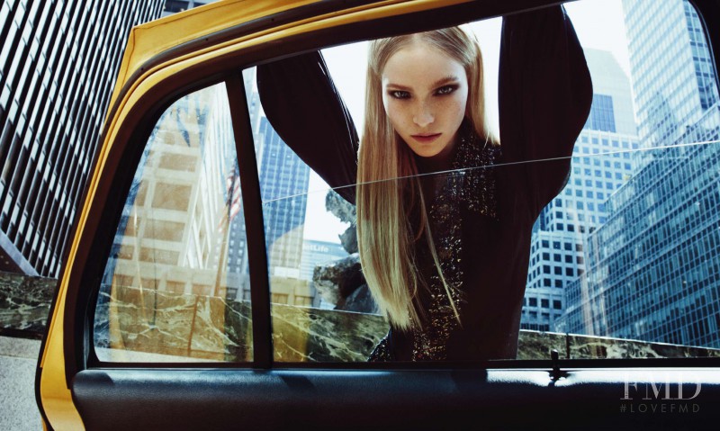 Sasha Luss featured in Fei Fei Sun, Sasha Luss & Vanessa Moody, October 2015