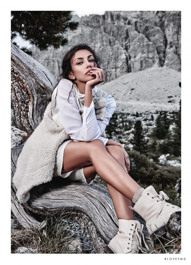 Madalina Ghenea featured in Top Of The Rock, October 2015