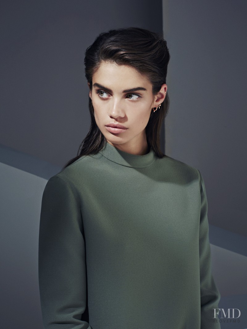 Sara Sampaio featured in Sara Sampaio, October 2015