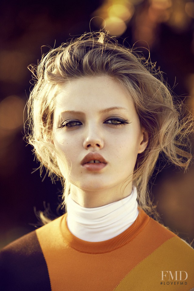 Lindsey Wixson featured in À la Mode, November 2011