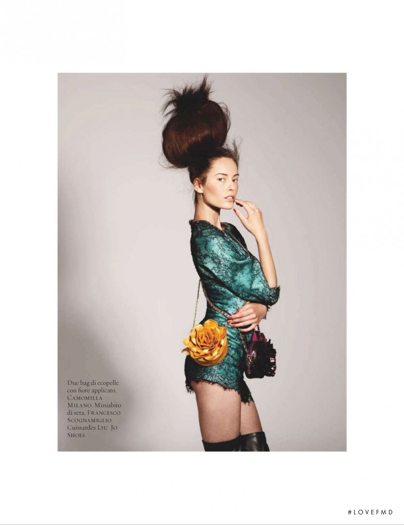 Anna Vorobyeva featured in manga accessories, September 2010