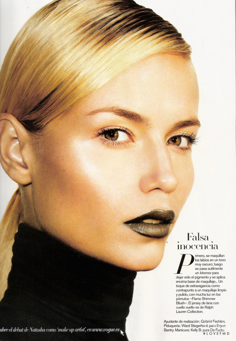 Natasha Poly featured in Sombra Aquí, November 2011