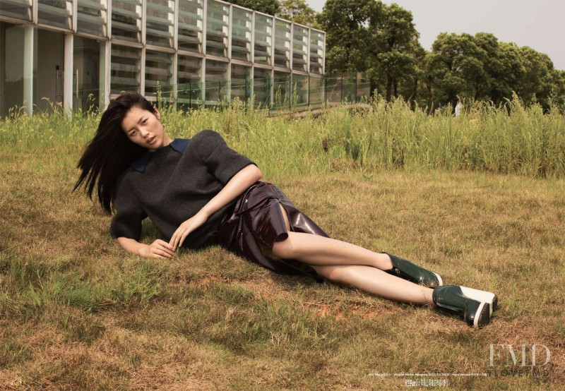 Liu Wen featured in It\'s Like That, November 2011