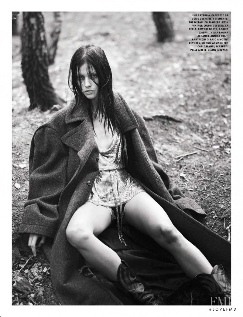 Isis Bataglia featured in Youth, October 2015