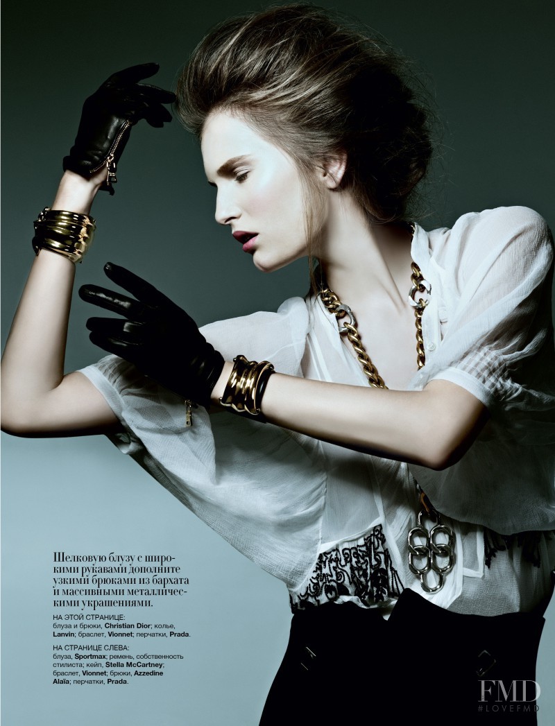 Alla Kostromicheva featured in Double Jeu, October 2011