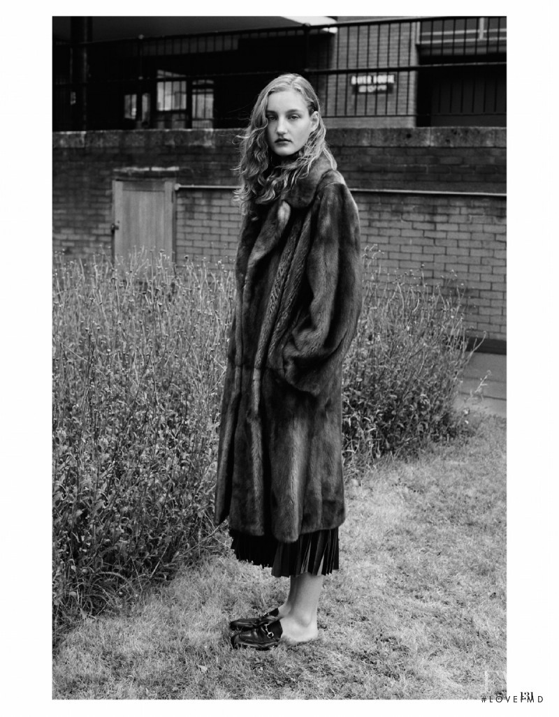 Agnes Nieske featured in Grey Gardens, September 2015