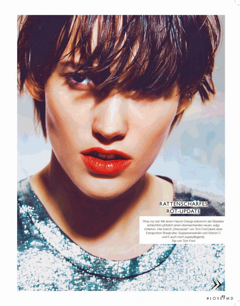Sarah Bledsoe featured in Alle Trends Im Blick!, April 2014