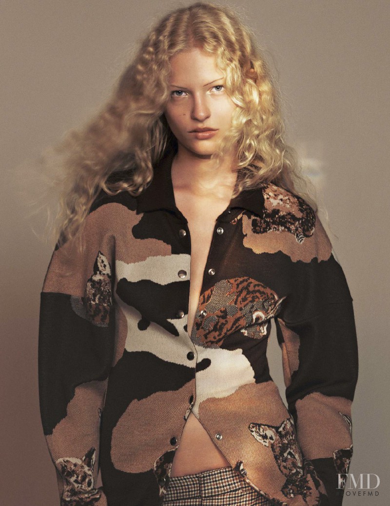 Frederikke Sofie Falbe-Hansen featured in Etat De Grace, November 2015