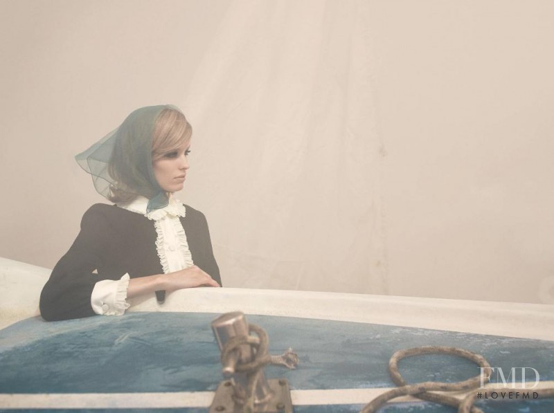 Alisa Ahmann featured in Alisa Ahmann, November 2015