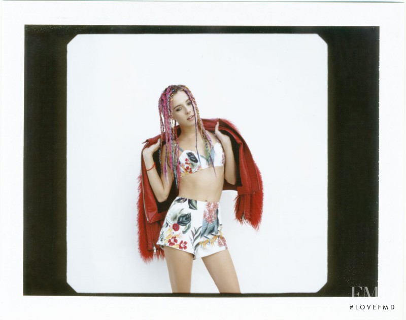 Chloe Norgaard featured in Chloe Norgaard, December 2013