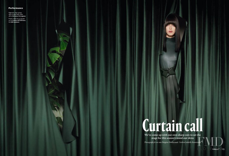 Klementyna Dmowska featured in Curtain call, September 2015