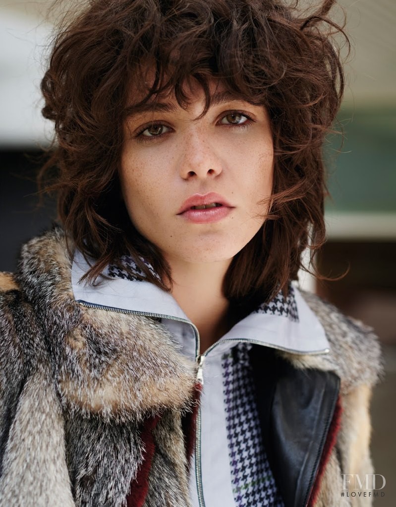 Steffy Argelich featured in New Modern, August 2015