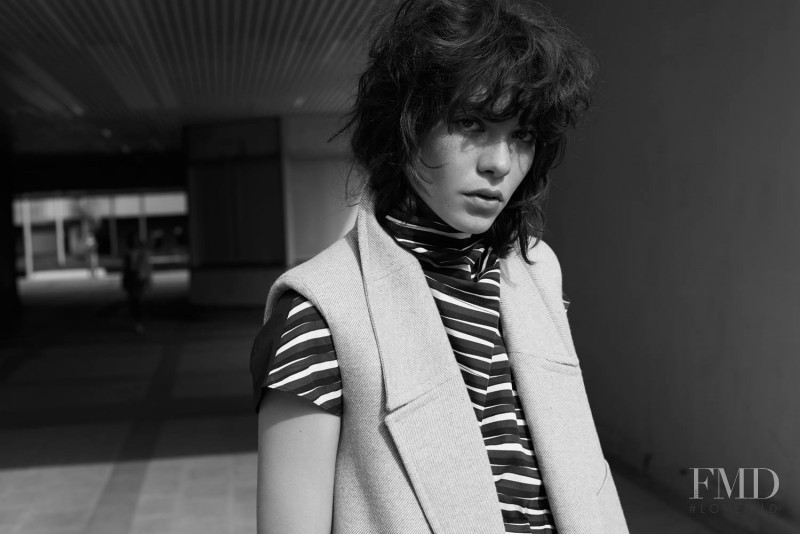 Steffy Argelich featured in New Modern, August 2015