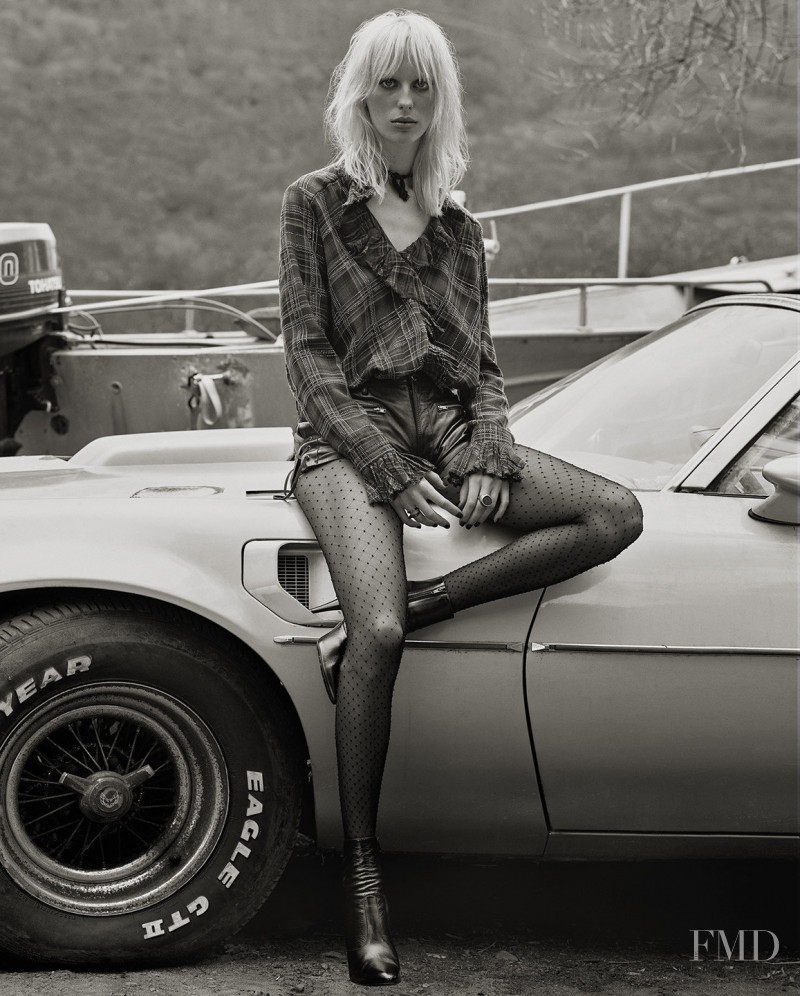 Lili Sumner featured in Eilika, Lili, Pyper, Marjan and Corrie, November 2015