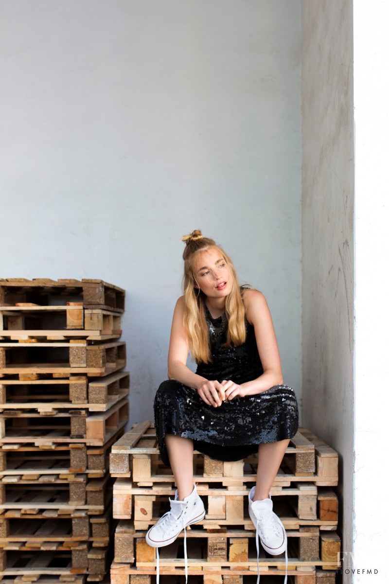 Elise Aarnink featured in Elise Aarnink, June 2015