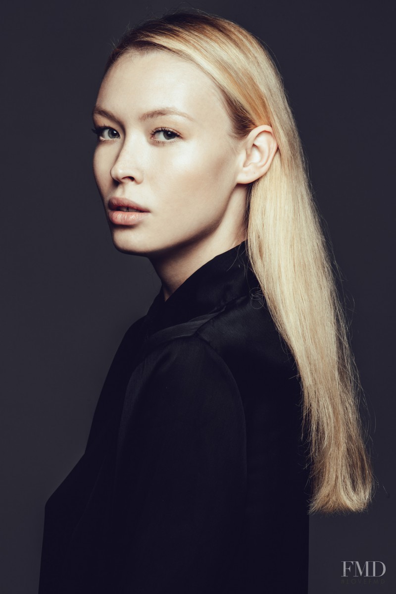 Viktoria Foti featured in Viki, December 2015