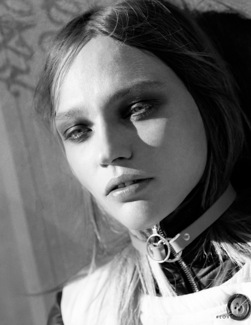 Sasha Pivovarova featured in Sasha Pivovarova, September 2015