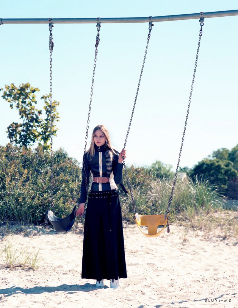 Sasha Pivovarova featured in Sasha Pivovarova, September 2015