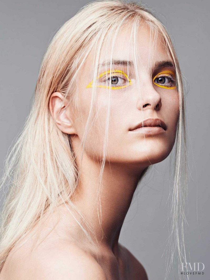 Alisa Forslund featured in Pastels, November 2015