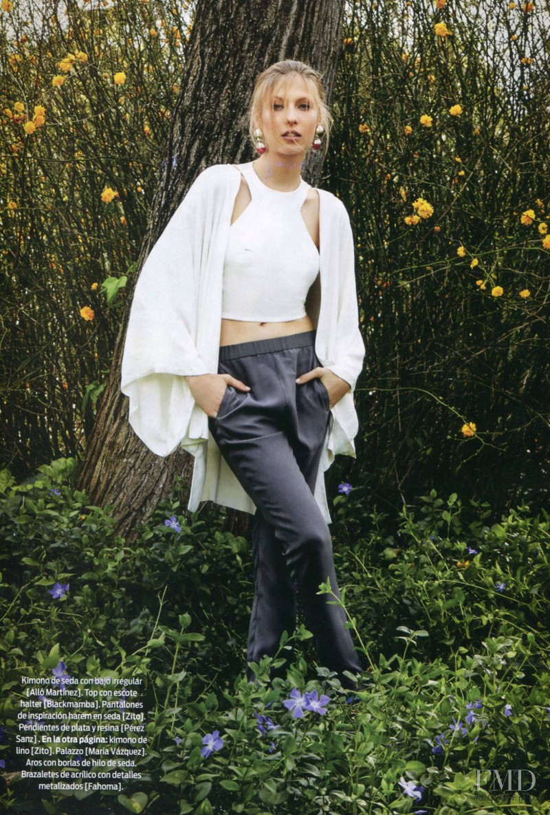 Katharina Kaminski featured in Sol De Oriente, October 2015