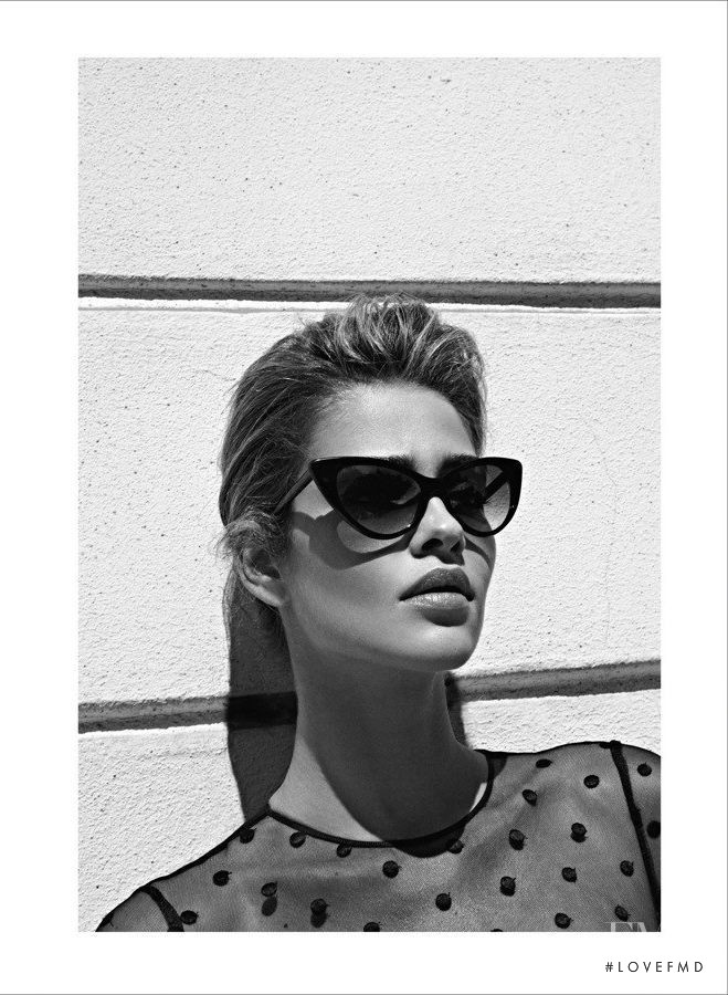 Ana Beatriz Barros featured in Tutku Oyunlar&#305;, November 2011